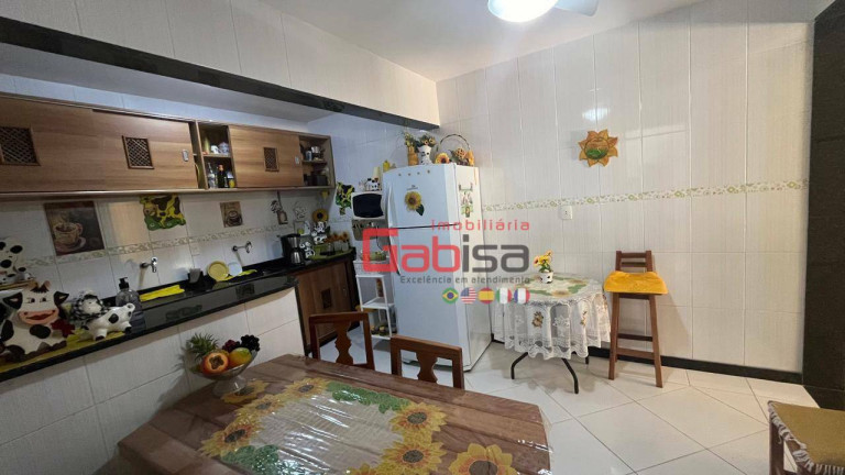 Imagem Casa com 2 Quartos à Venda, 70 m² em Portinho - Cabo Frio