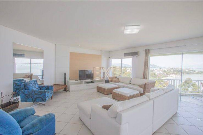 Imagem Casa com 9 Quartos à Venda, 757 m² em Cacupé - Florianópolis Imagem Casa com 9 Quartos à Venda, 757 m² em Cacupé - Florianópolis