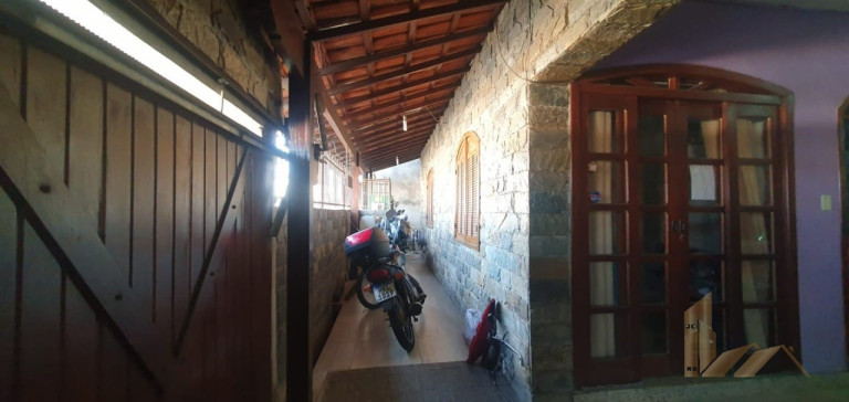 Imagem Casa com 6 Quartos à Venda, 280 m² em Vale Das Amendoeiras - Contagem Imagem Casa com 6 Quartos à Venda, 280 m² em Vale Das Amendoeiras - Contagem