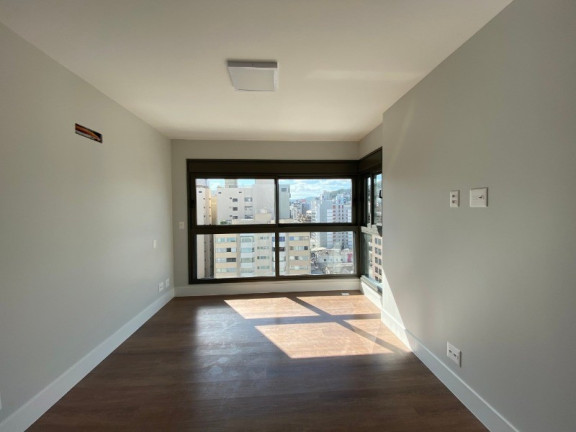 Imagem Apartamento com 3 Quartos à Venda, 136 m² em Centro - Florianópolis