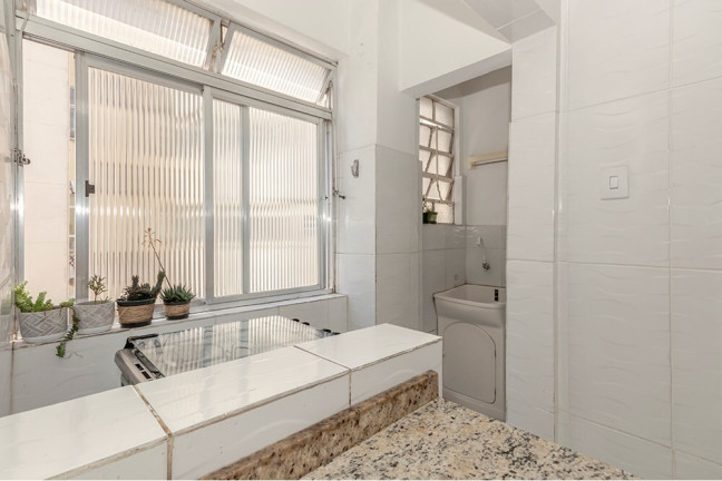 Imagem Imóvel com 3 Quartos à Venda, 89 m² em Rio Branco - Porto Alegre