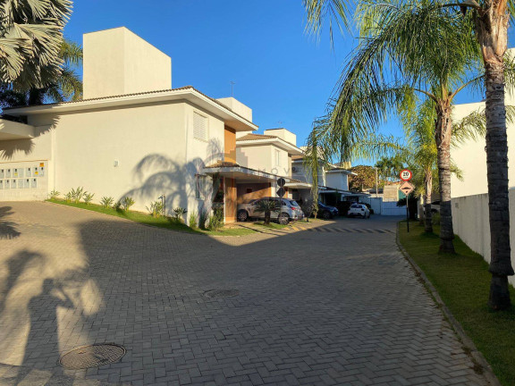 Imagem Casa com 4 Quartos à Venda, em Ibituruna - Montes Claros Imagem Casa com 4 Quartos à Venda, em Ibituruna - Montes Claros