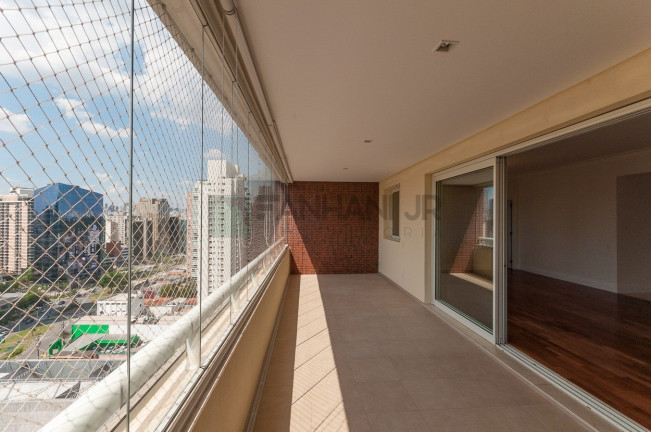 Imagem Imóvel com 3 Quartos à Venda, 151 m² em Itaim Bibi - São Paulo