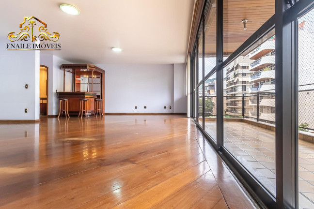 Imagem Apartamento com 4 Quartos à Venda, 220 m² em Tijuca - Rio De Janeiro Imagem Apartamento com 4 Quartos à Venda, 220 m² em Tijuca - Rio De Janeiro
