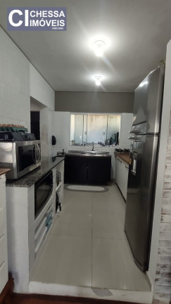Imagem Casa com 2 Quartos à Venda, 131 m² em Espinheiros - Itajaí