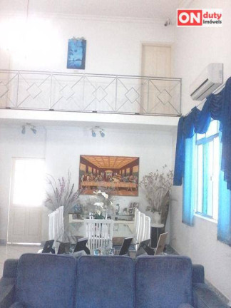 Sobrado com 8 Quartos à Venda, 394 m² em Encruzilhada - Santos