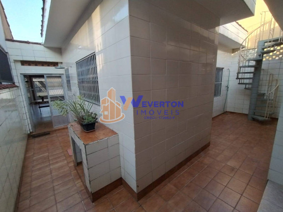 Imagem Casa com 3 Quartos à Venda, 142 m² em Centro - Mongaguá