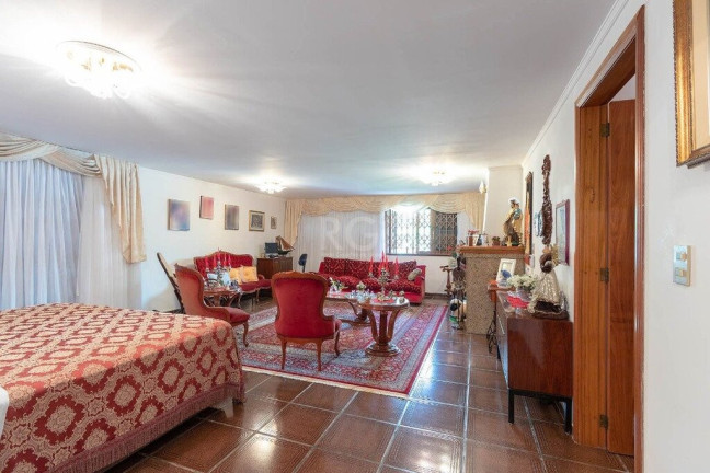 Imagem Casa com 4 Quartos à Venda, 725 m² em Vila Assunção - Porto Alegre Imagem Casa com 4 Quartos à Venda, 725 m² em Vila Assunção - Porto Alegre