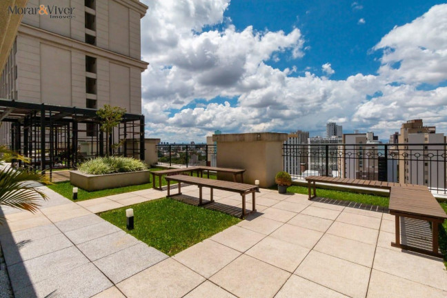 Imagem Apartamento com 2 Quartos à Venda, 71 m² em Centro - Curitiba