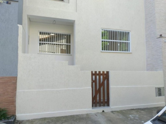 Sobrado com 3 Quartos à Venda, 96 m² em Gonzaga - Santos