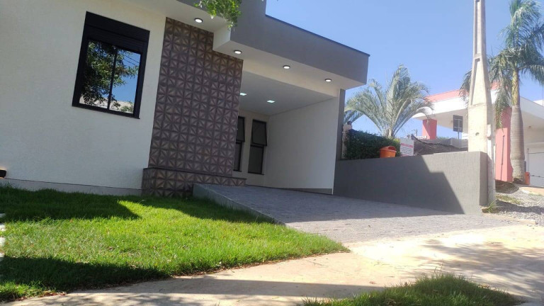 Casa de Condomínio com 3 Quartos à Venda, 160 m² em Cajuru Do Sul - Sorocaba