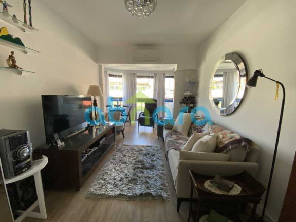 Imagem Apartamento com 2 Quartos à Venda, 84 m² em Copacabana - Rio De Janeiro Imagem Apartamento com 2 Quartos à Venda, 84 m² em Copacabana - Rio De Janeiro