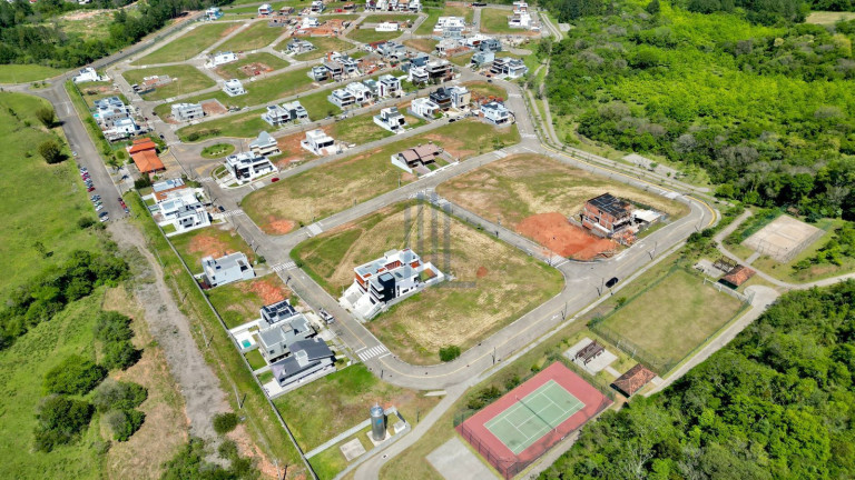 Terreno à Venda, 300 m² em Tomazetti - Santa Maria