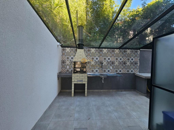 Imagem Casa com 4 Quartos à Venda, 148 m² em Várzea - Teresópolis