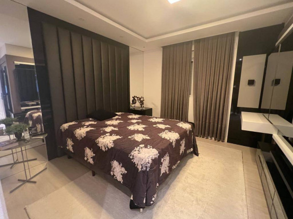 Imagem Apartamento com 3 Quartos à Venda, 130 m² em Centro - Balneário Camboriú Imagem Apartamento com 3 Quartos à Venda, 130 m² em Centro - Balneário Camboriú