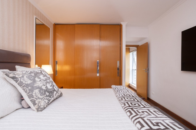 Imagem Apartamento com 3 Quartos à Venda, 228 m² em Itaim Bibi - São Paulo