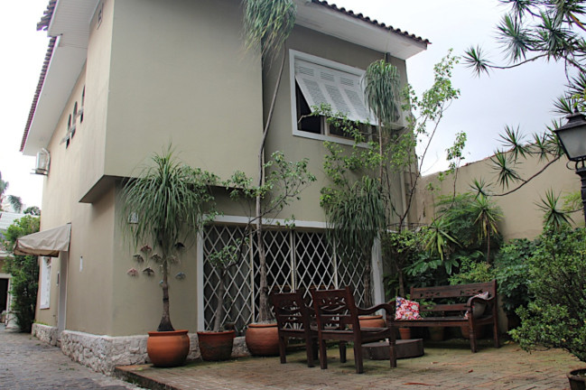 Casa com 3 Quartos à Venda, 256 m² em Jardim Paulistano - São Paulo