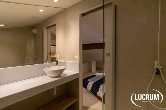 Imagem Apartamento com 2 Quartos à Venda, 65 m² em Copacabana - Rio De Janeiro