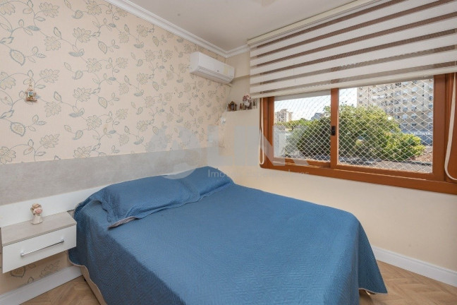 Imagem Apartamento com 2 Quartos à Venda, 60 m² em Passo Da Areia - Porto Alegre