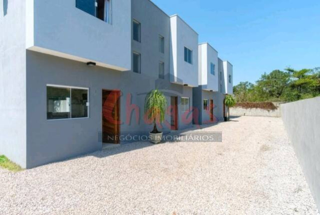 Sobrado com 2 Quartos à Venda, 77 m² em Capricórnio Ii - Caraguatatuba