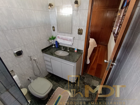 Imagem Sobrado com 4 Quartos à Venda, 314 m² em Eymard - Belo Horizonte