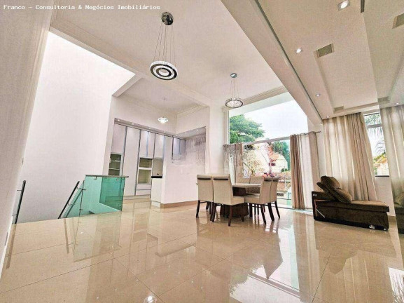 Imagem Sobrado com 3 Quartos à Venda, 249 m² em Jardim - Santo André