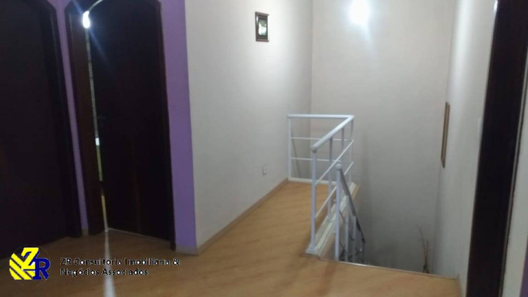 Imagem Sobrado com 3 Quartos à Venda, 300 m² em Jardim Piqueroby - São Paulo