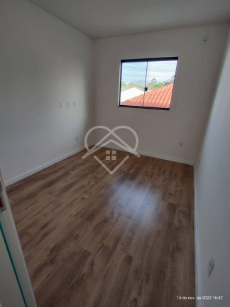 Sobrado com 3 Quartos à Venda, 93 m² em Iririú - Joinville