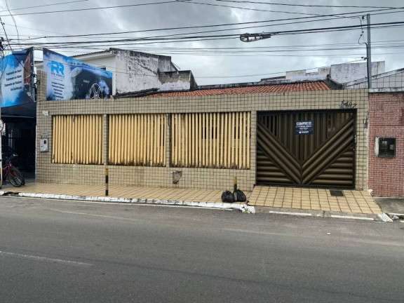 Casa com 3 Quartos à Venda, 300 m² em Santo Antônio - Aracaju