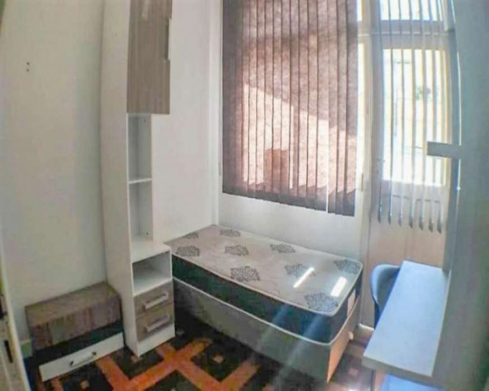 Imagem Imóvel com 3 Quartos à Venda, 130 m² em Floresta - Porto Alegre