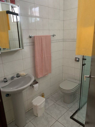 Imagem Casa com 4 Quartos à Venda,  em Uberaba - Curitiba
