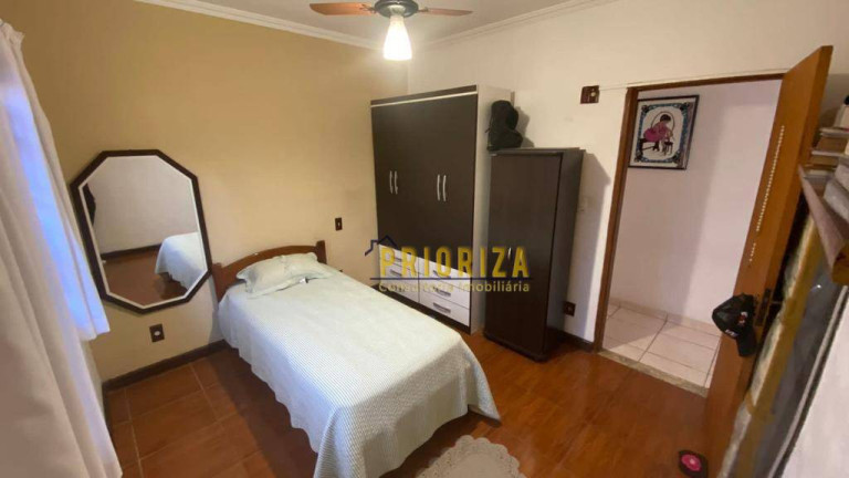 Imagem Casa com 3 Quartos à Venda, 210 m² em Vila Barcelona - Sorocaba Imagem Casa com 3 Quartos à Venda, 210 m² em Vila Barcelona - Sorocaba