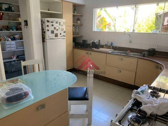 Imagem Casa com 4 Quartos à Venda, 360 m² em Itaipu - Niterói