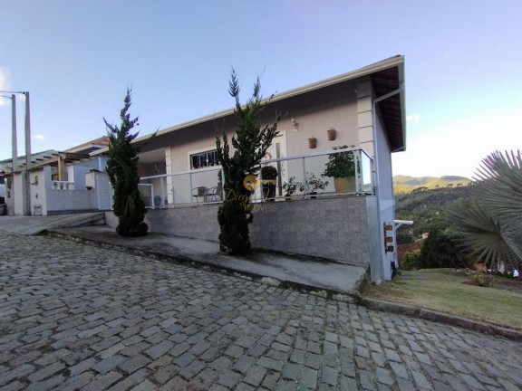 Casa com 3 Quartos à Venda, 141 m² em Albuquerque - Teresópolis