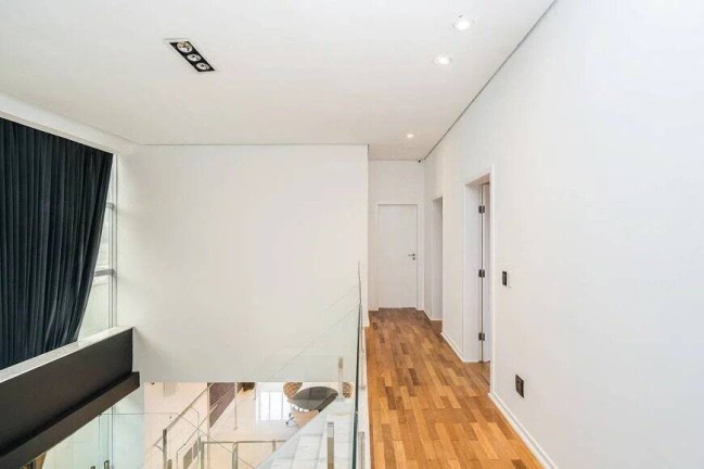 Imagem Casa com 4 Quartos à Venda, 751 m² em Jardim Social - Curitiba