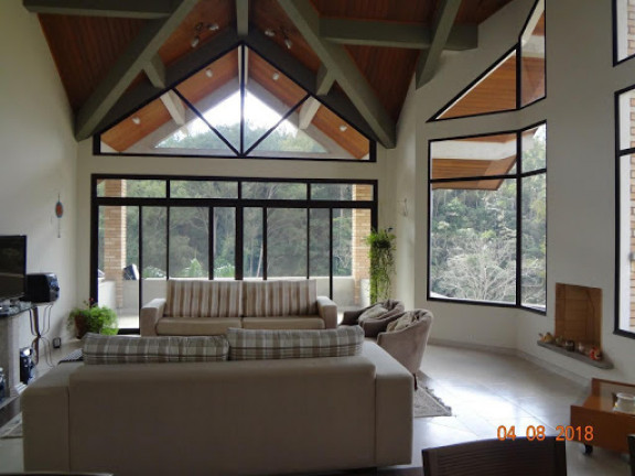 Imagem Sobrado com 3 Quartos à Venda, 500 m² em Jambeiro - Jambeiro Imagem Sobrado com 3 Quartos à Venda, 500 m² em Jambeiro - Jambeiro