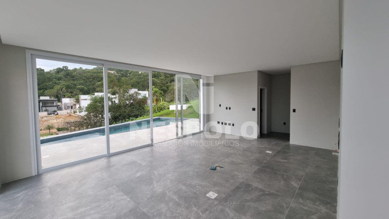 Imagem Casa à Venda, 522 m² em Ariribá - Balneario Camboriu Imagem Casa à Venda, 522 m² em Ariribá - Balneario Camboriu
