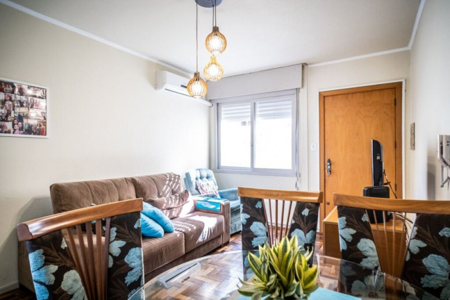 Apartamento com 2 Quartos à Venda, 5.800 m² em Vila Ipiranga - Porto Alegre