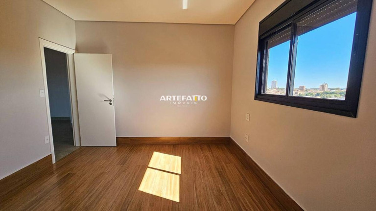 Imagem Apartamento com 3 Quartos à Venda, 
