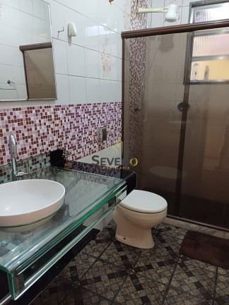 Imagem Casa com 3 Quartos à Venda, 360 m² em Mutuá - São Gonçalo