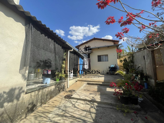Imagem Casa com 5 Quartos à Venda, 360 m² em São Judas Tadeu - Florestal