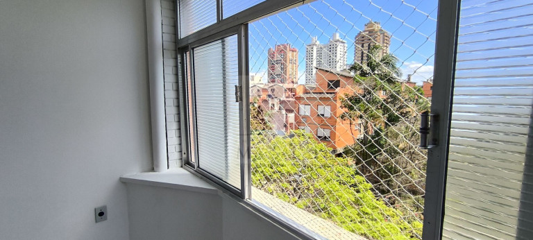 Imagem Apartamento com 3 Quartos à Venda, 109 m² em Menino Deus - Porto Alegre Imagem Apartamento com 3 Quartos à Venda, 109 m² em Menino Deus - Porto Alegre