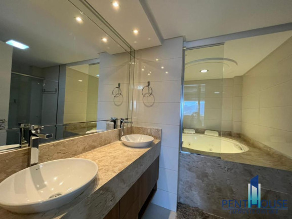 Imagem Apartamento com 3 Quartos à Venda, 155 m² em Centro - Balneário Camboriú