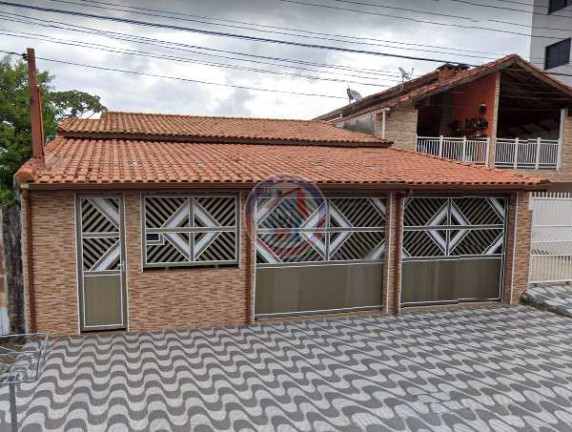Casa com 3 Quartos à Venda, 280 m² em Solemar - Praia Grande