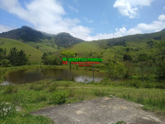 Fazenda à Venda, 30 m² em Centro - Paraibuna