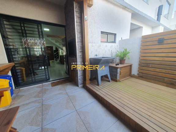 Imagem Sobrado com 2 Quartos à Venda, 107 m² em Balneário Piçarras - Piçarras