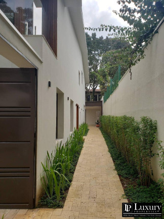 Imagem Casa com 4 Quartos à Venda, em Jardim Europa - São Paulo Imagem Casa com 4 Quartos à Venda, em Jardim Europa - São Paulo
