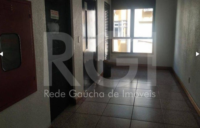 Imagem Sala Comercial à Venda, 56 m² em Menino Deus - Porto Alegre Imagem Sala Comercial à Venda, 56 m² em Menino Deus - Porto Alegre
