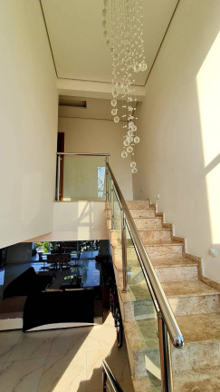 Imagem Casa com 5 Quartos à Venda, em Granja Viana - Carapicuíba Imagem Casa com 5 Quartos à Venda, em Granja Viana - Carapicuíba