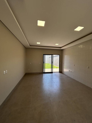 Imagem Casa com 3 Quartos à Venda, 120 m² em Buritis - Tangará Da Serra Imagem Casa com 3 Quartos à Venda, 120 m² em Buritis - Tangará Da Serra
